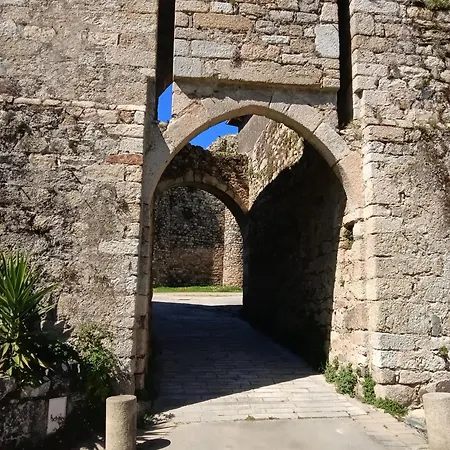 Le Logis Du Vieux Donjon Ferienhaus