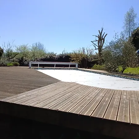 Le Logis Du Vieux Donjon Holiday home Chateaumur