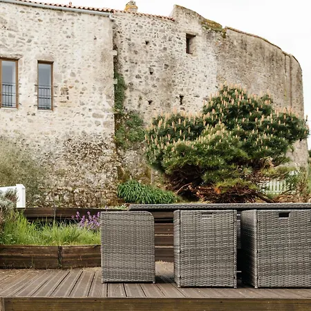 Le Logis Du Vieux Donjon Ferienhaus