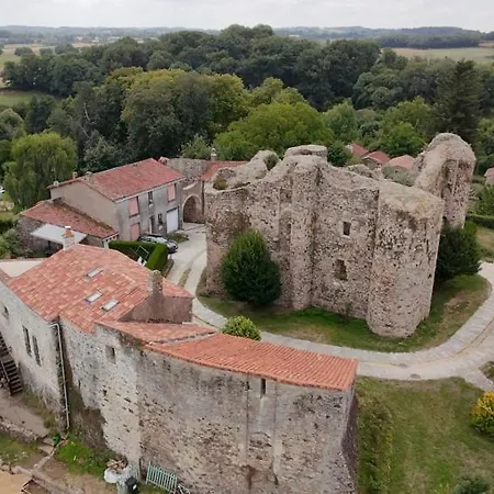 Semesterbostad Le Logis Du Vieux Donjon Chateaumur